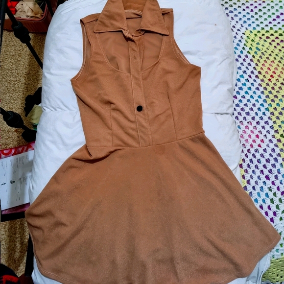 Short Dress - Picture 1 of 3